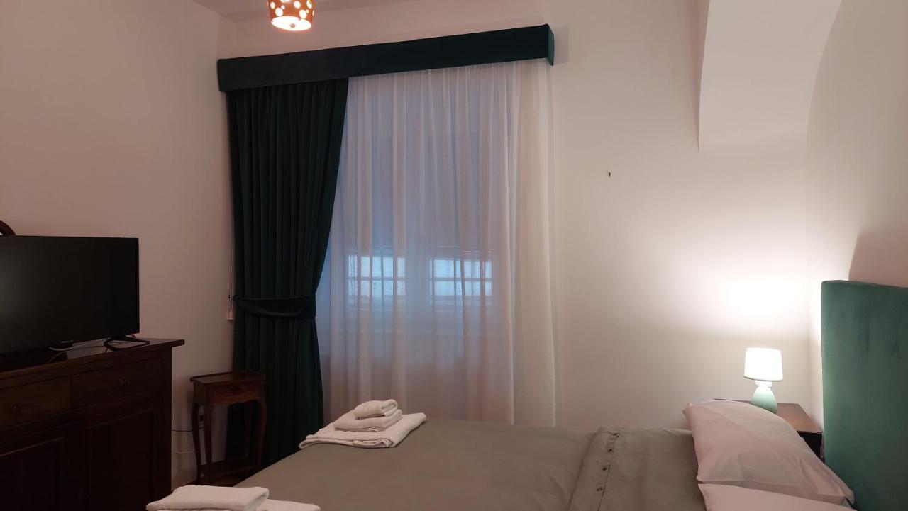 Appartament La Maison Petit Napoli エクステリア 写真